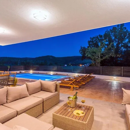 Villa Amazing Great Location *
